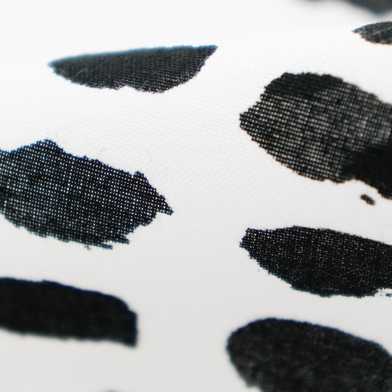 手ぬぐい「細辻伊兵衛美術館縦白」