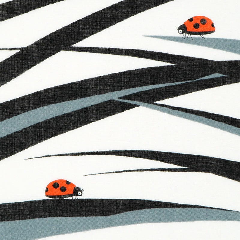 ガーゼ180cm「ナナホシテントウ」（ブラック/オレンジ）