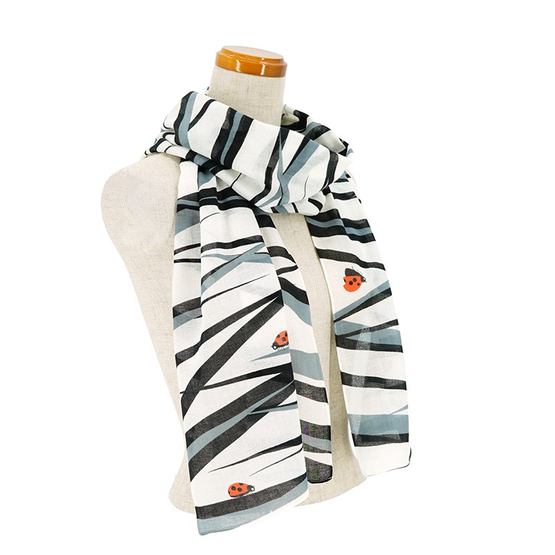 ガーゼ180cm「ナナホシテントウ」（ブラック/オレンジ）