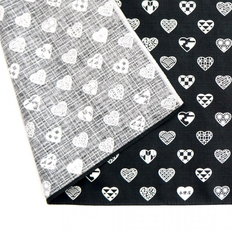 大風呂敷 「ラブリ紋」（ブラック/ホワイト）