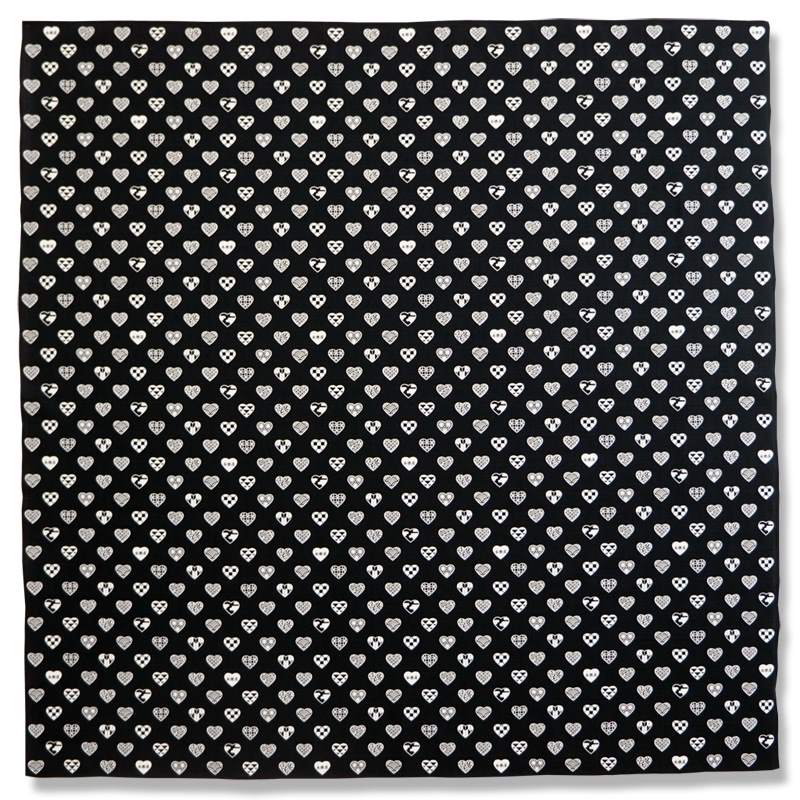 大風呂敷 「ラブリ紋」（ブラック/ホワイト）
