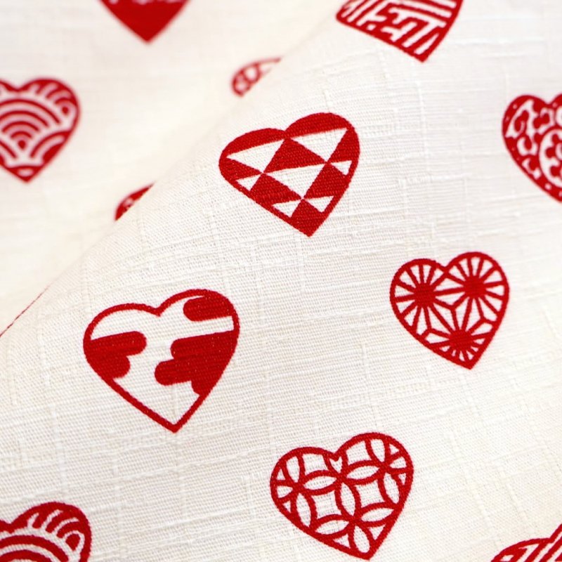 大風呂敷 「ラブリ紋」（ホワイト/レッド）