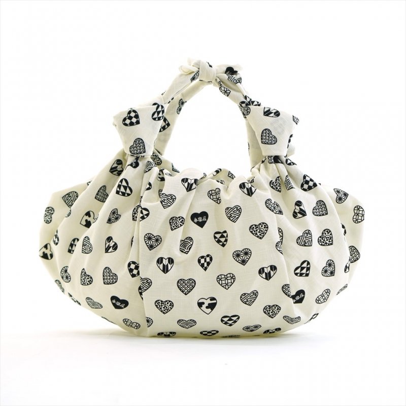 大風呂敷 「ラブリ紋」（ホワイト/ブラック）