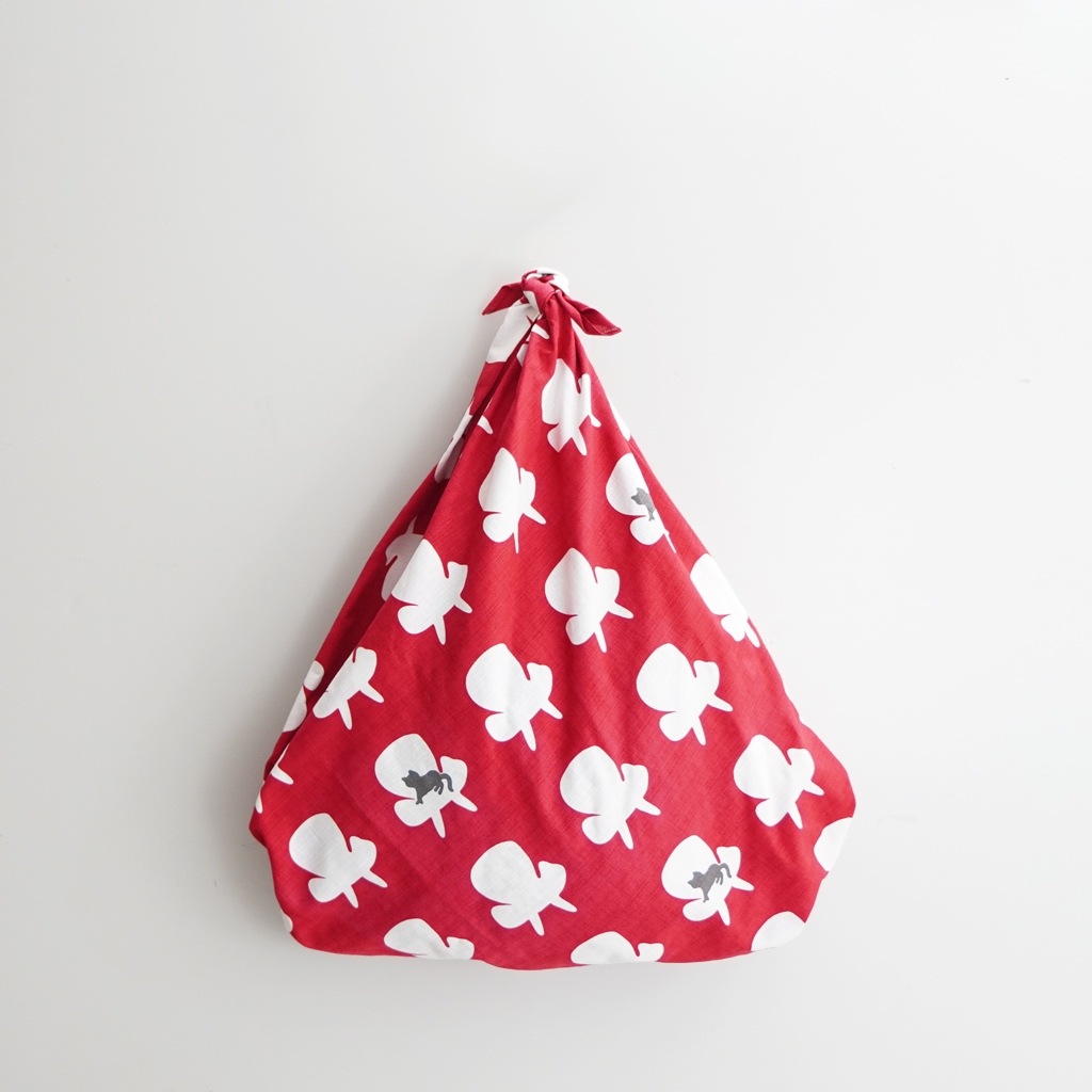 大風呂敷 「ソファと猫」(レッド/グレー）