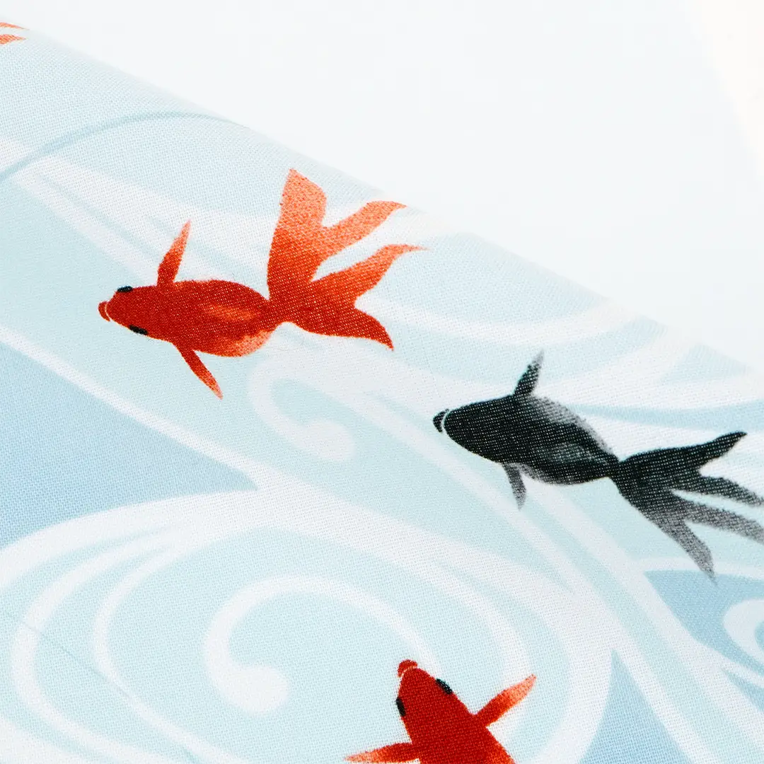 てはん「水紋金魚・ブルー/レッド」（下）