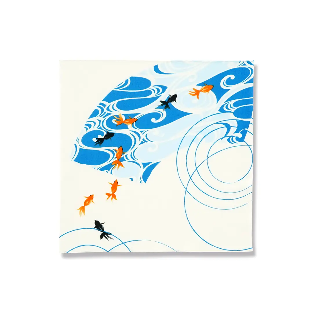 てはん「水紋金魚・オフホワイト/オレンジ」（上）