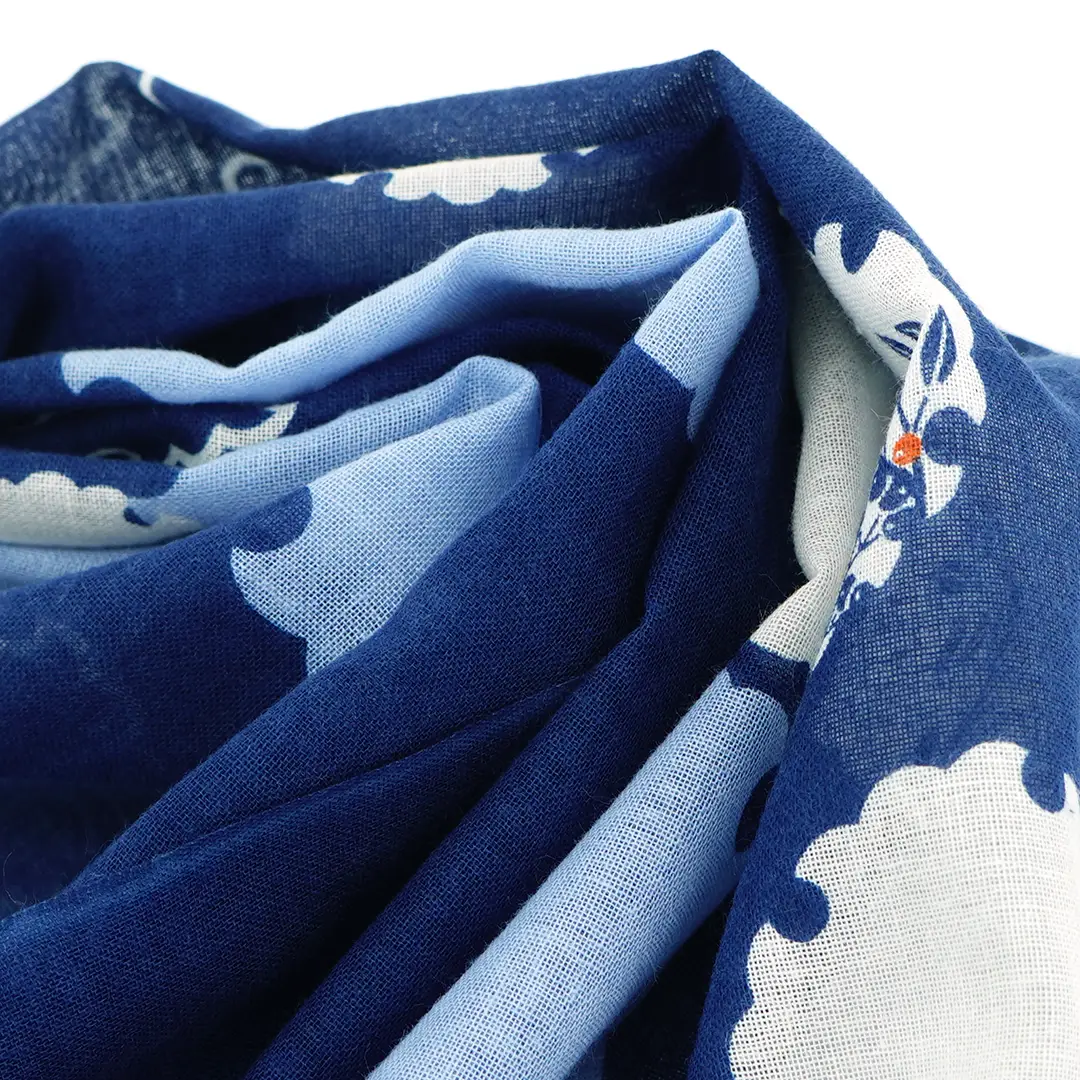 ガーゼ180cm「雪輪南天」（ネイビー）