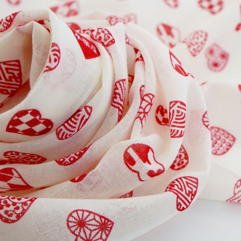 ガーゼ180cm 「ラブリ紋　縦」（ホワイト/レッド）