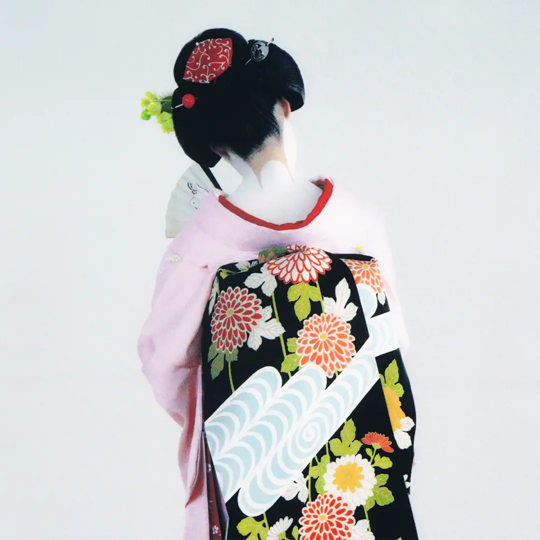 手ぬぐい「舞妓さんの後ろ姿」（化粧箱付き）※米国産海島綿使用　※100枚限定