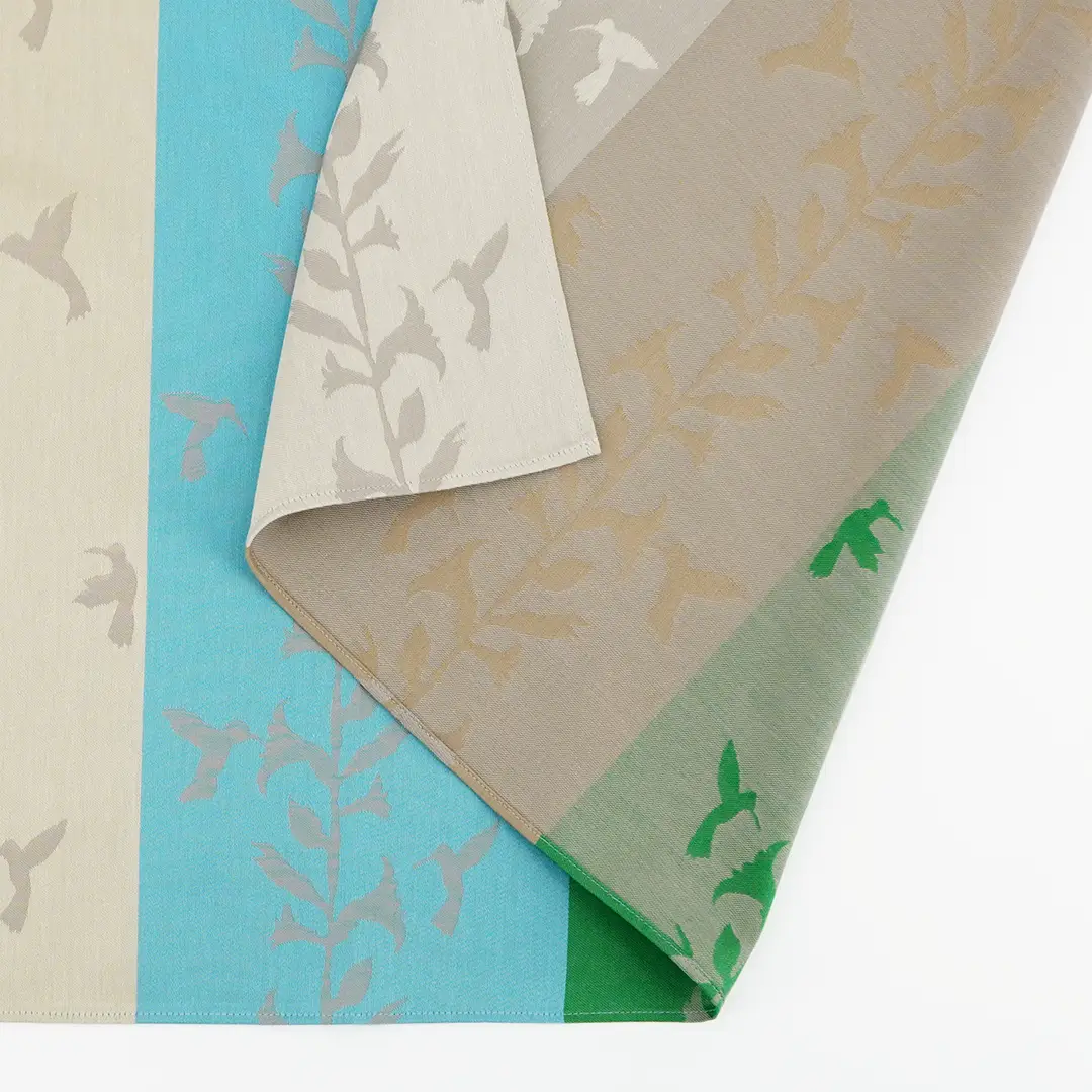 ジャガード大風呂敷「ハチドリ」（ベージュ）