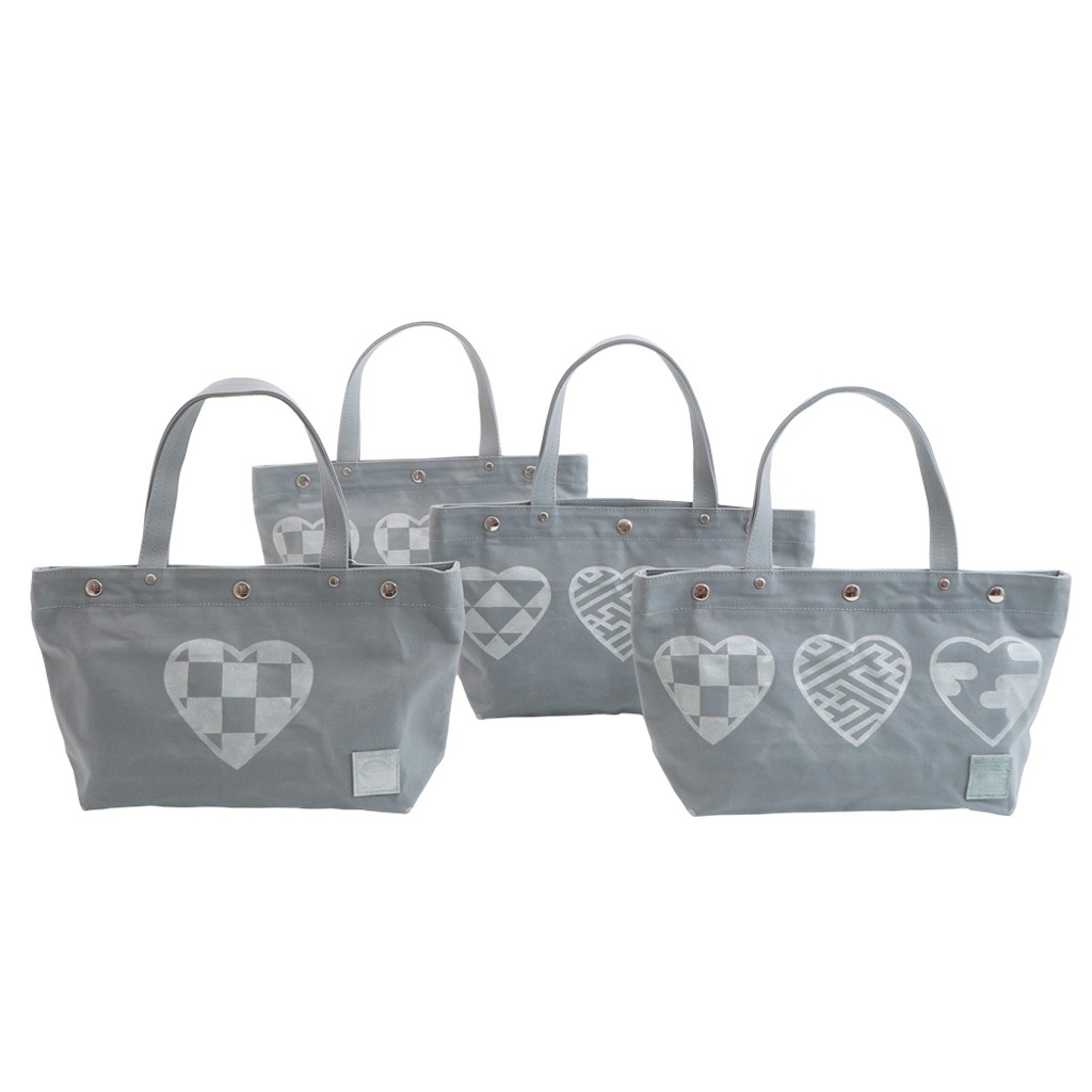 樂しい鞄 「横長トート（小）ライトグレー・持手M」（ラブリ紋柄）