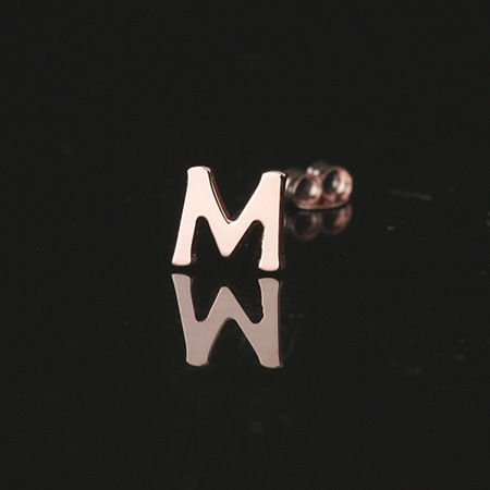 ハリウッドstyle(K18ピンクゴールド)イニシャルピアス