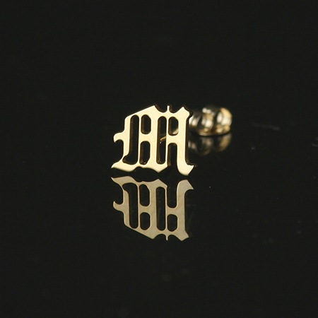 イングランドstyle(K10イエローゴールド)イニシャルピアス