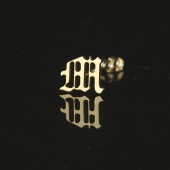 イングランドstyle(K10イエローゴールド)イニシャルピアス