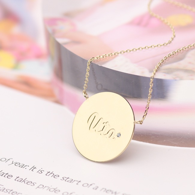 愛する子供の名前で