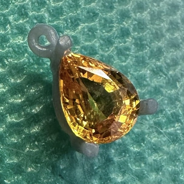 特注イエローサファイア（ペアシェイプ/0.630ct）K18ゴールドネックレス