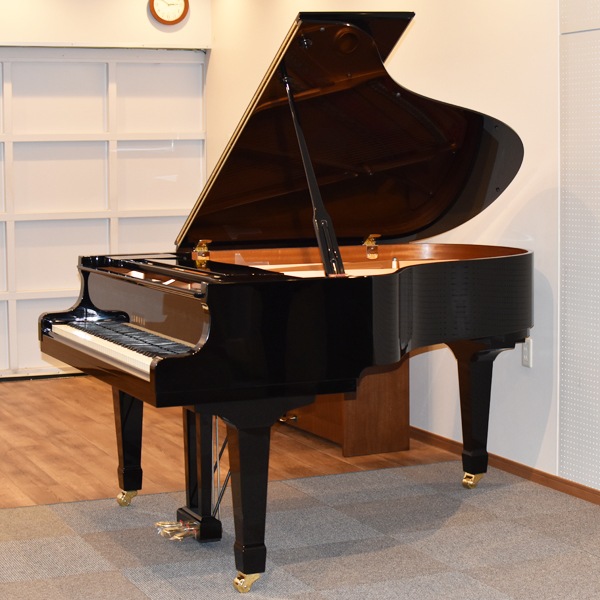 YAMAHA C3AE 　中古　リニューアル済み 