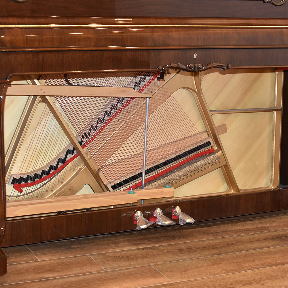 PETROF　P115-I CHIPPENDALE