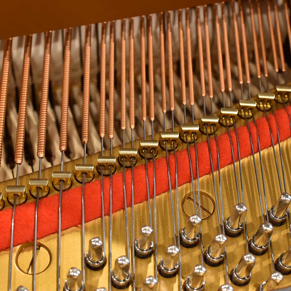 STEINWAY & SONS 　B-211