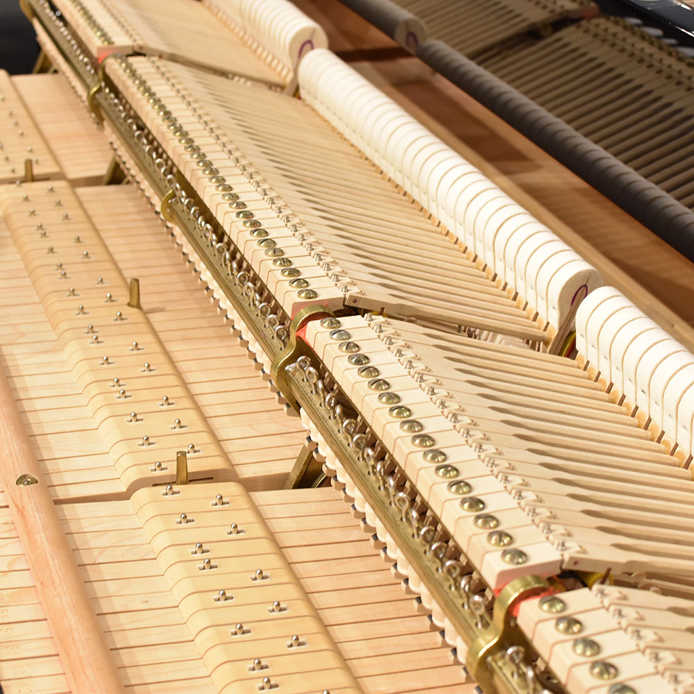 STEINWAY & SONS 　B-211