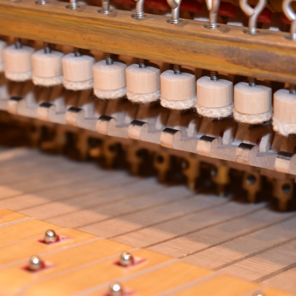 STEINWAY & SONS 　B-211