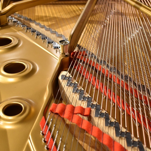 STEINWAY & SONS 　B-211