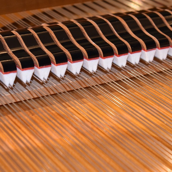STEINWAY & SONS 　B-211