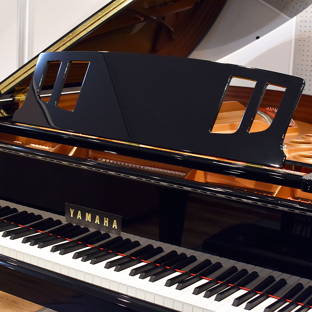 YAMAHA C3X espressivo