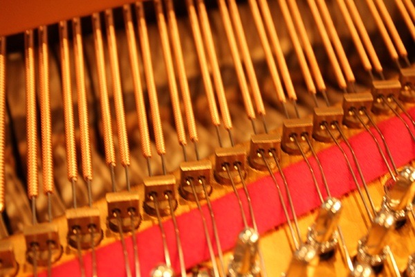 STEINWAY & SONS 　M-170