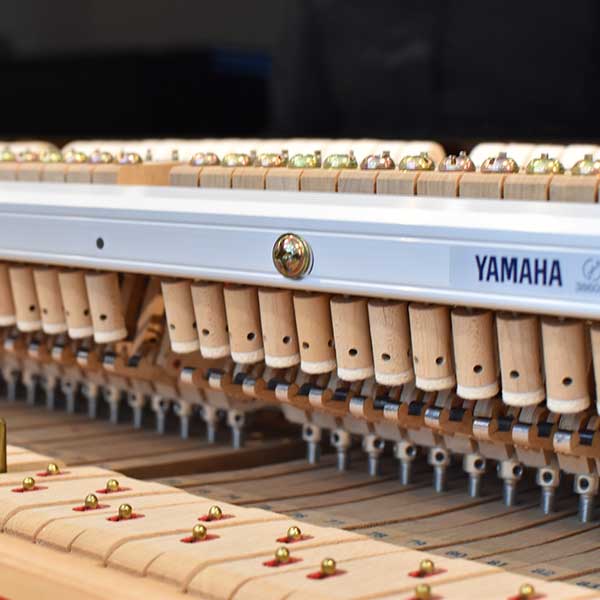 YAMAHA　C3LA　Artistic Edition