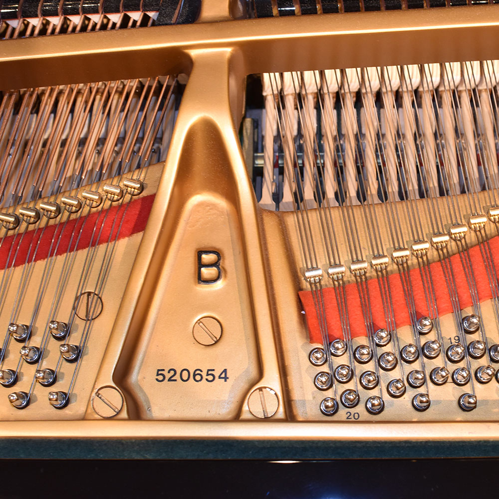 STEINWAY & SONS 　B-211