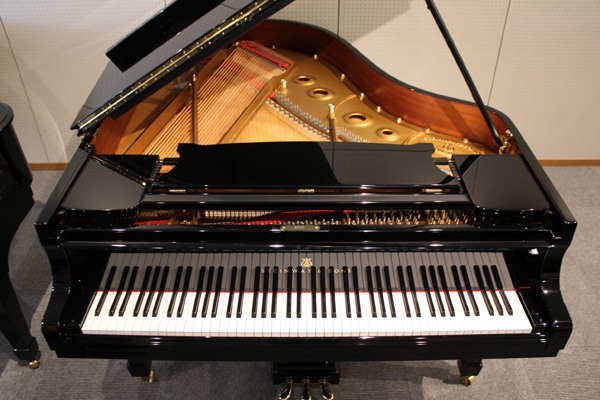 STEINWAY & SONS 　A-188