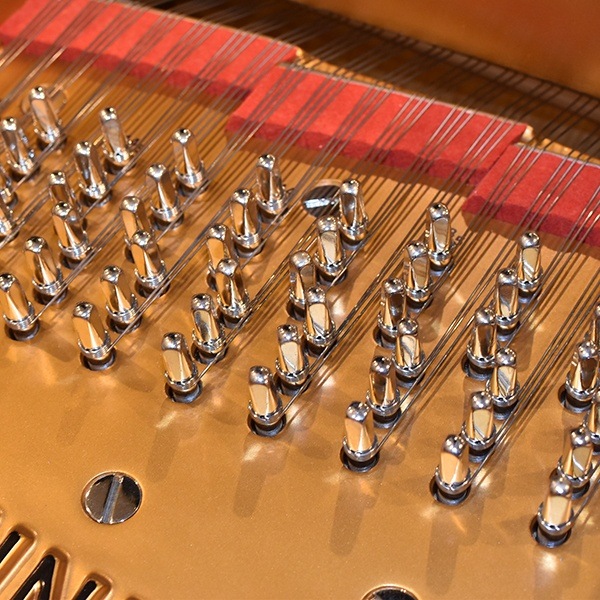 STEINWAY & SONS 　B-211