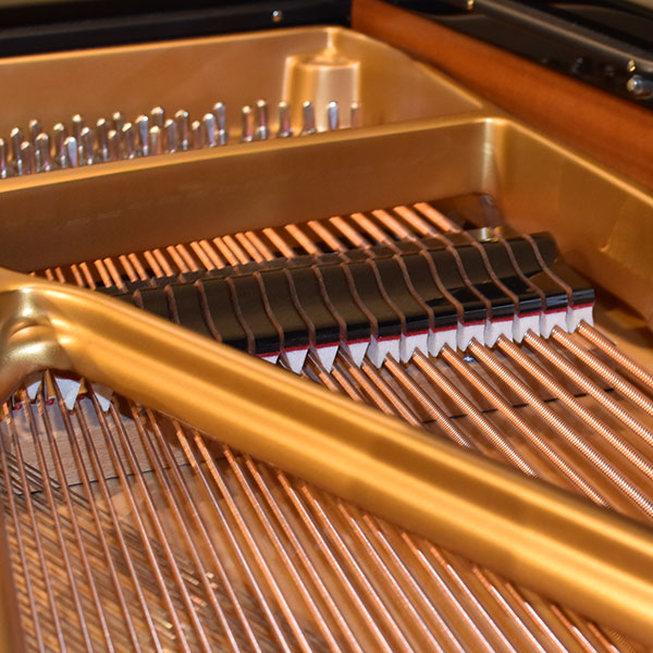 STEINWAY & SONS 　B-211