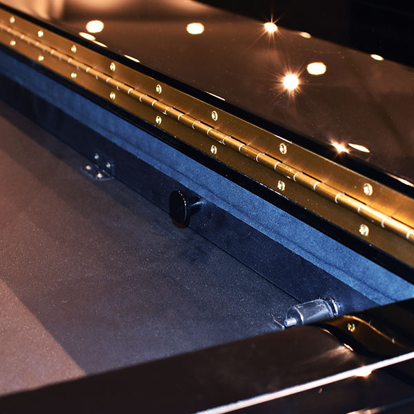 Shigeru Kawai　SK-2B　 ピアノマスク付き