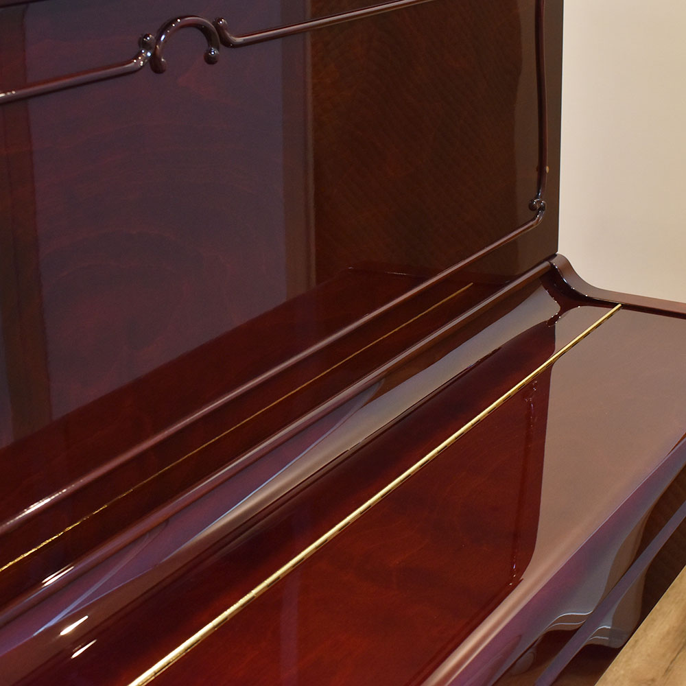 YAMAHA U10BiC