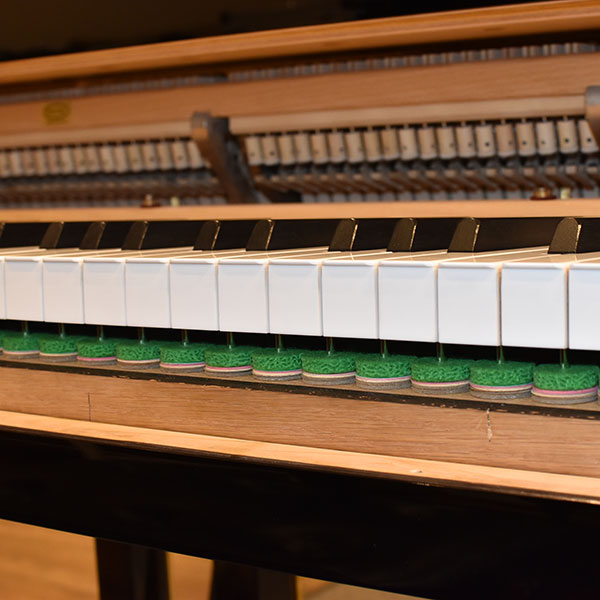 Bösendorfer Model 170