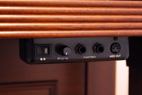 YAMAHA U300Wn サイレント