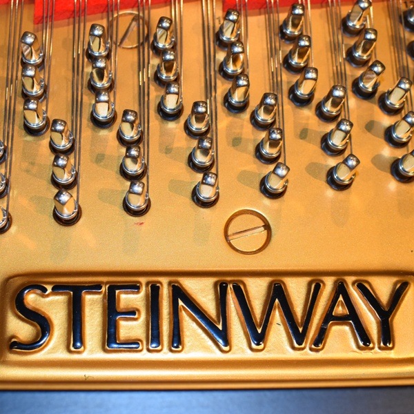 STEINWAY & SONS 　A-188