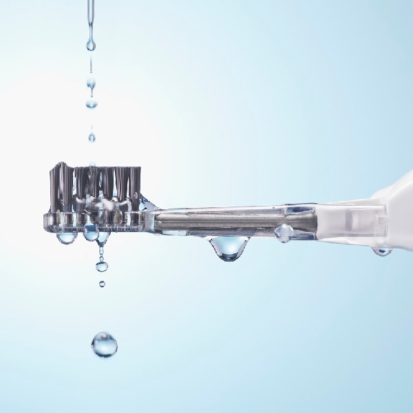 ソラデーリズム２（スノーホワイト） 音波振動式ソーラー歯ブラシ（株）シケン