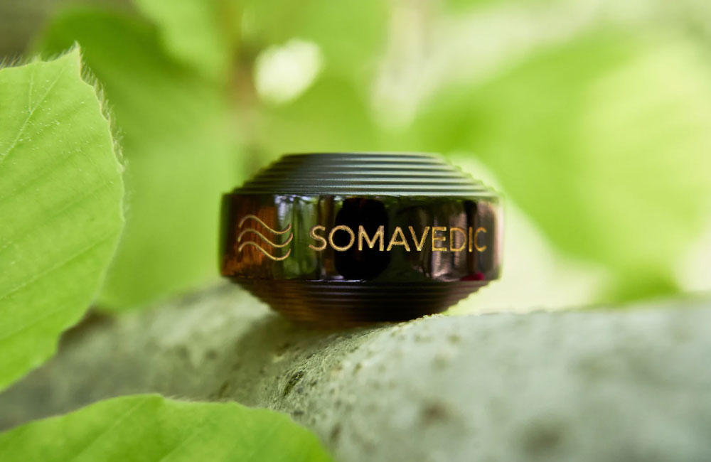 ソマヴェディック「パワーブラック ポータブルボタン」