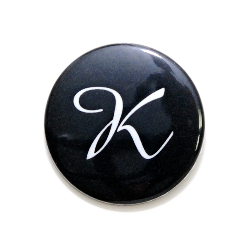 缶バッジ アルファベットシリーズ 001K （ALPHABET series) | 缶バッチ