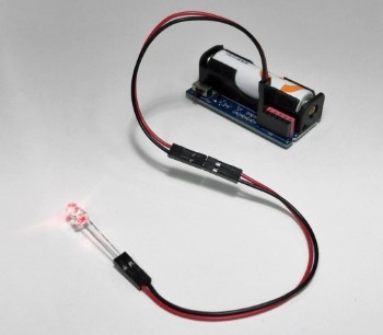 LEDを光らせるための電池ボックス(AP-180)