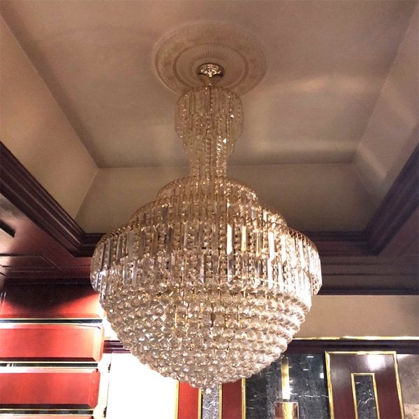 エンパイア型クリスタルシャンデリア30灯（φ1000×H1300mm）