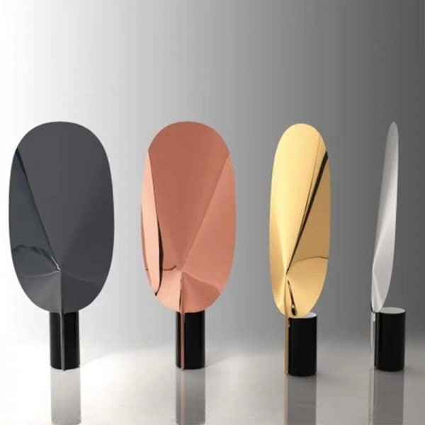 デザインテーブルライト ブラック／レッド／シルバー／ゴールド（D240×H575mm）