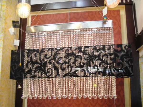 【ALABASTER】ブラックシェード クリスタルシャンデリア 4灯(W800×H500mm)