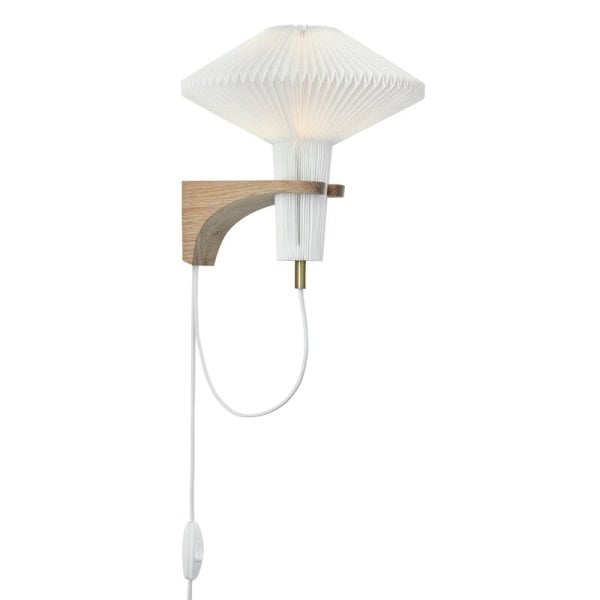【LE KLINT】北欧デザイン照明「Wall lamp 204, light oak」ウォールライト（φ260×D270×H270mm）