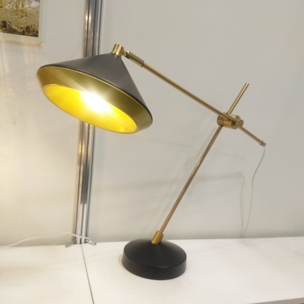 【1台在庫有！】インテリア照明 デザイン照明 テーブルライト ゴールド（W550×580mm）