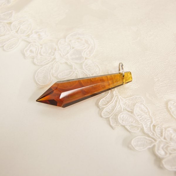 チャイニーズクリスタルパーツ ソード型(M) アンバー (4ヶ入)