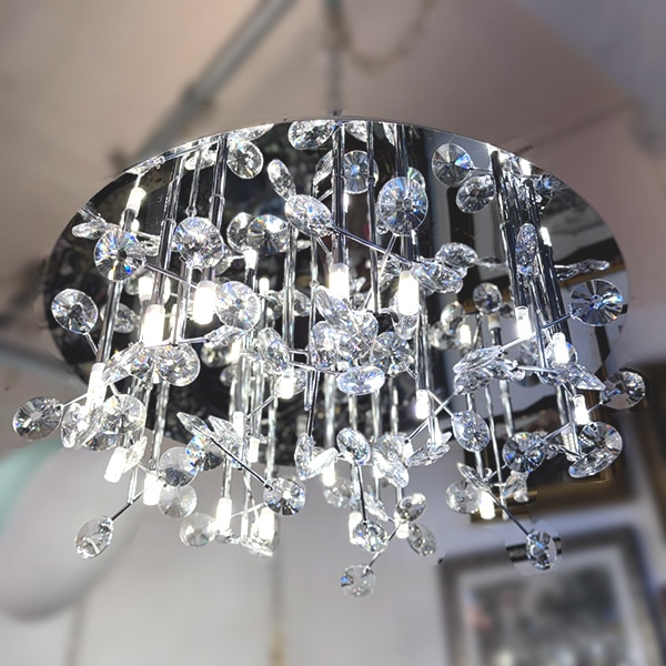 【１台在庫有！】【LA LUCE】デザインクリスタルシーリングシャンデリア 26灯 クローム(φ650×H240mm)